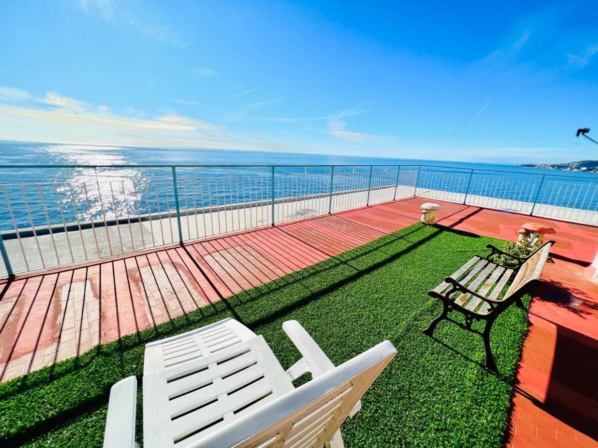 Suite Sunset 10 - Fronte Mare San Remo Extérieur photo